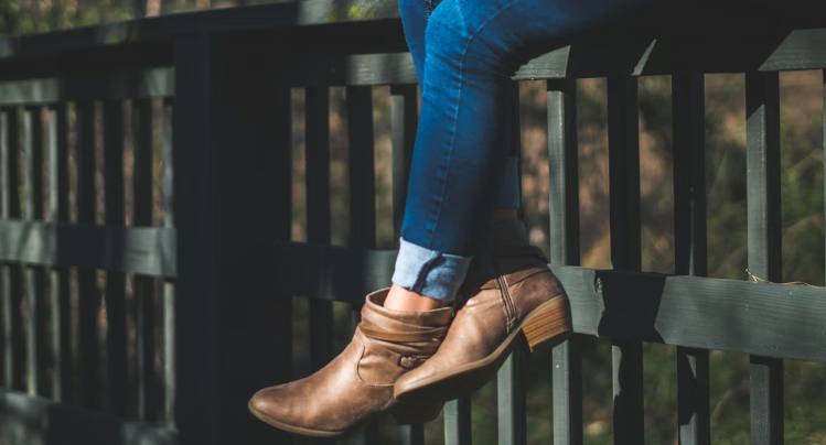 What Jeans to Wear with Cowboy Boots (Men)?