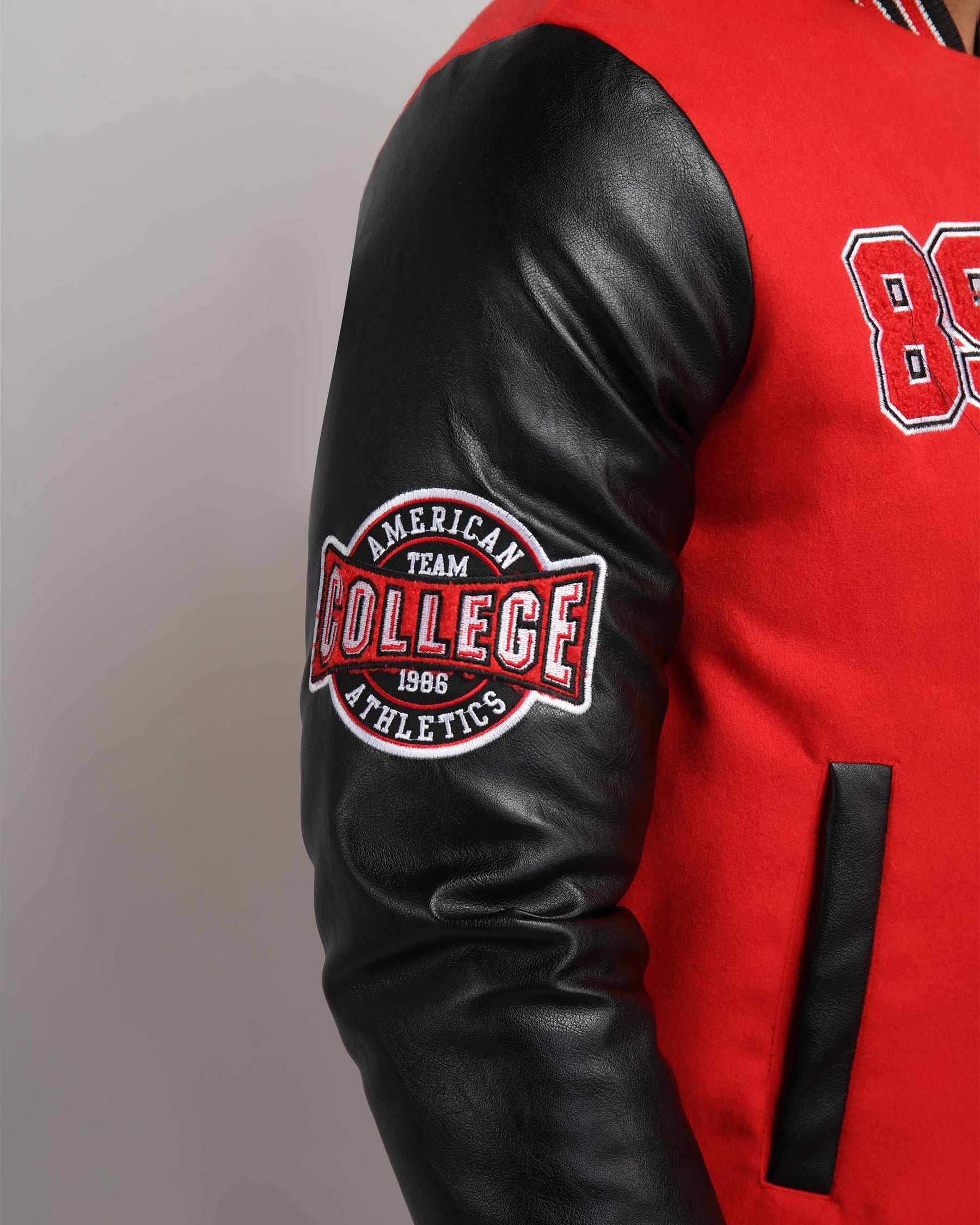 Chaqueta bomber de béisbol con mangas en contraste-Entrega local en México