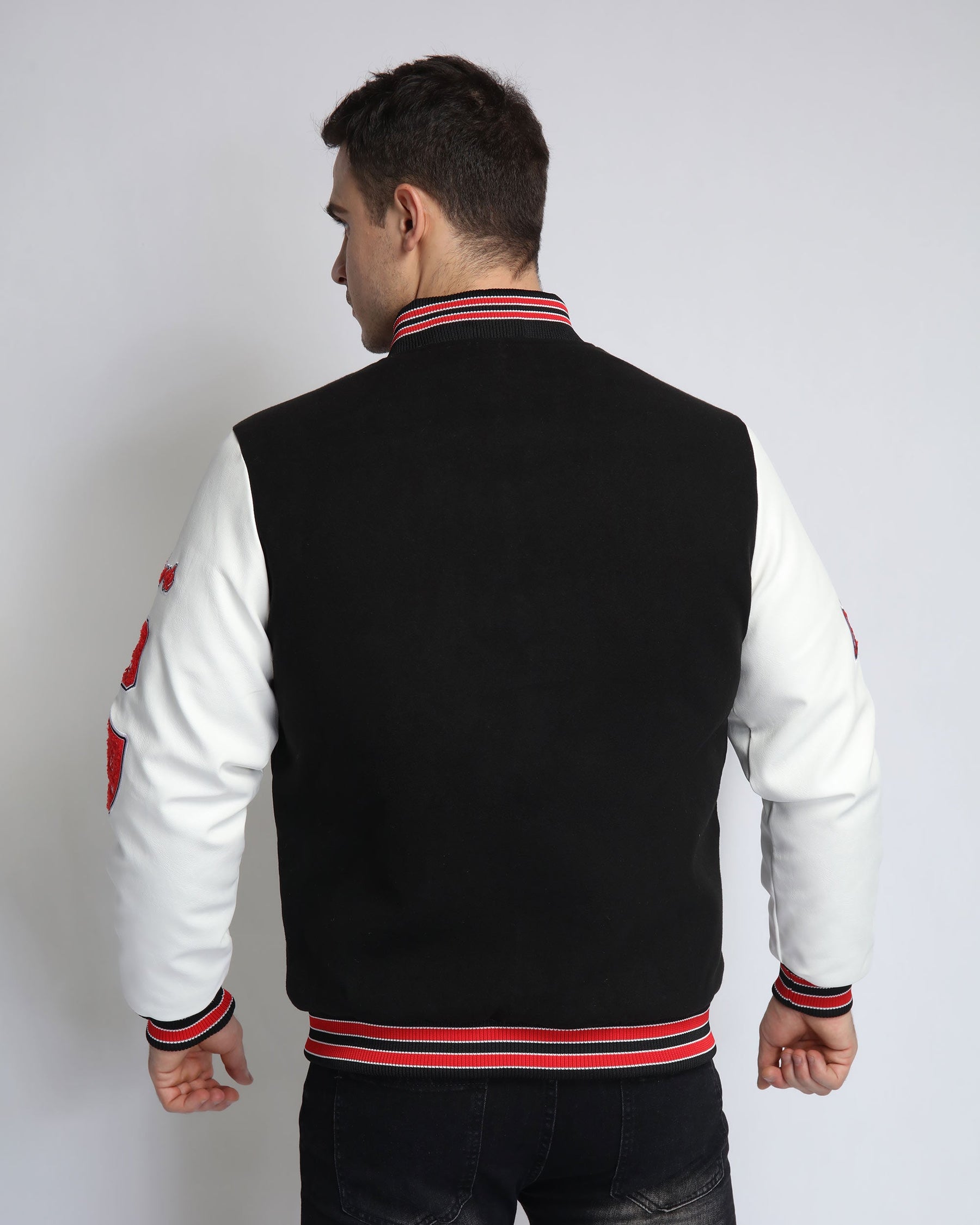 Chaqueta bomber de béisbol con mangas en contraste-Entrega local en México