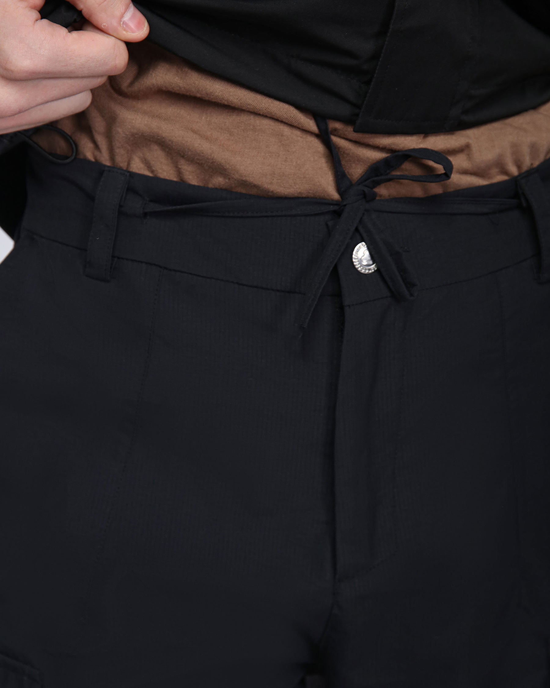 Pantalón cargo Urban Explorer con múltiples bolsillos