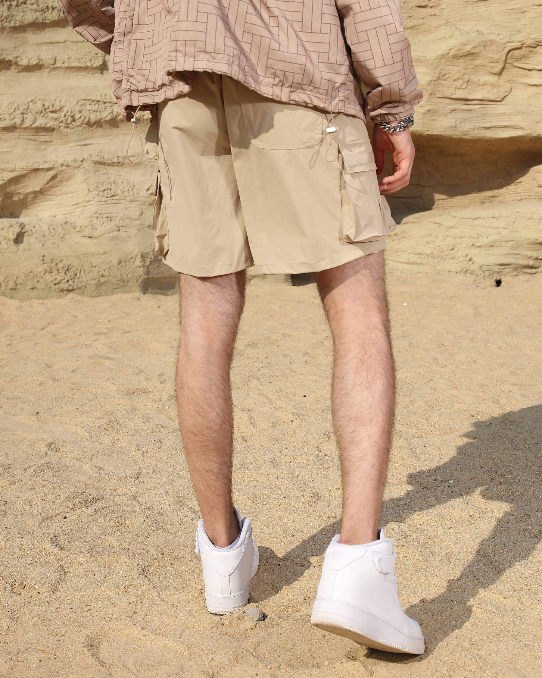 LOGEQI Men's Relaxed-Fit Cargo Shorts with Zippered Pockets