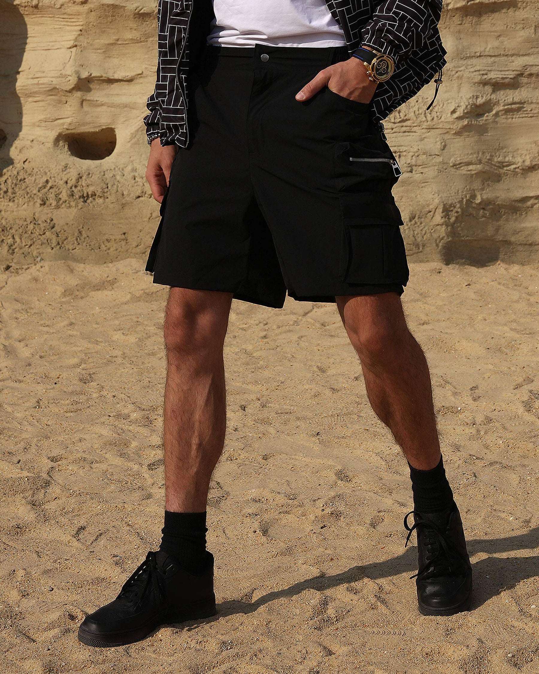 LOGEQI Men's Relaxed-Fit Cargo Shorts with Zippered Pockets