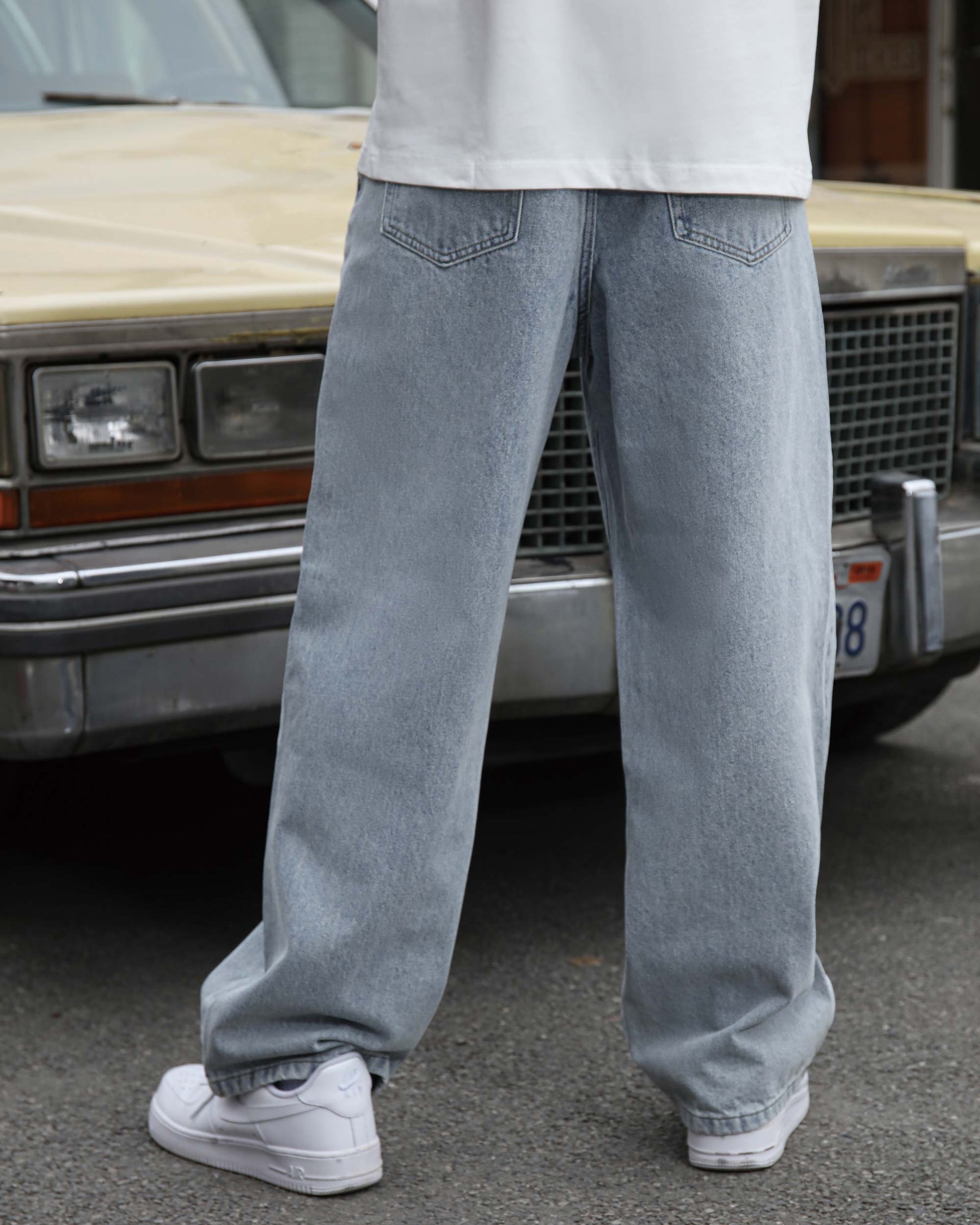 Loose and Comfortable Blue Baggy Jeans