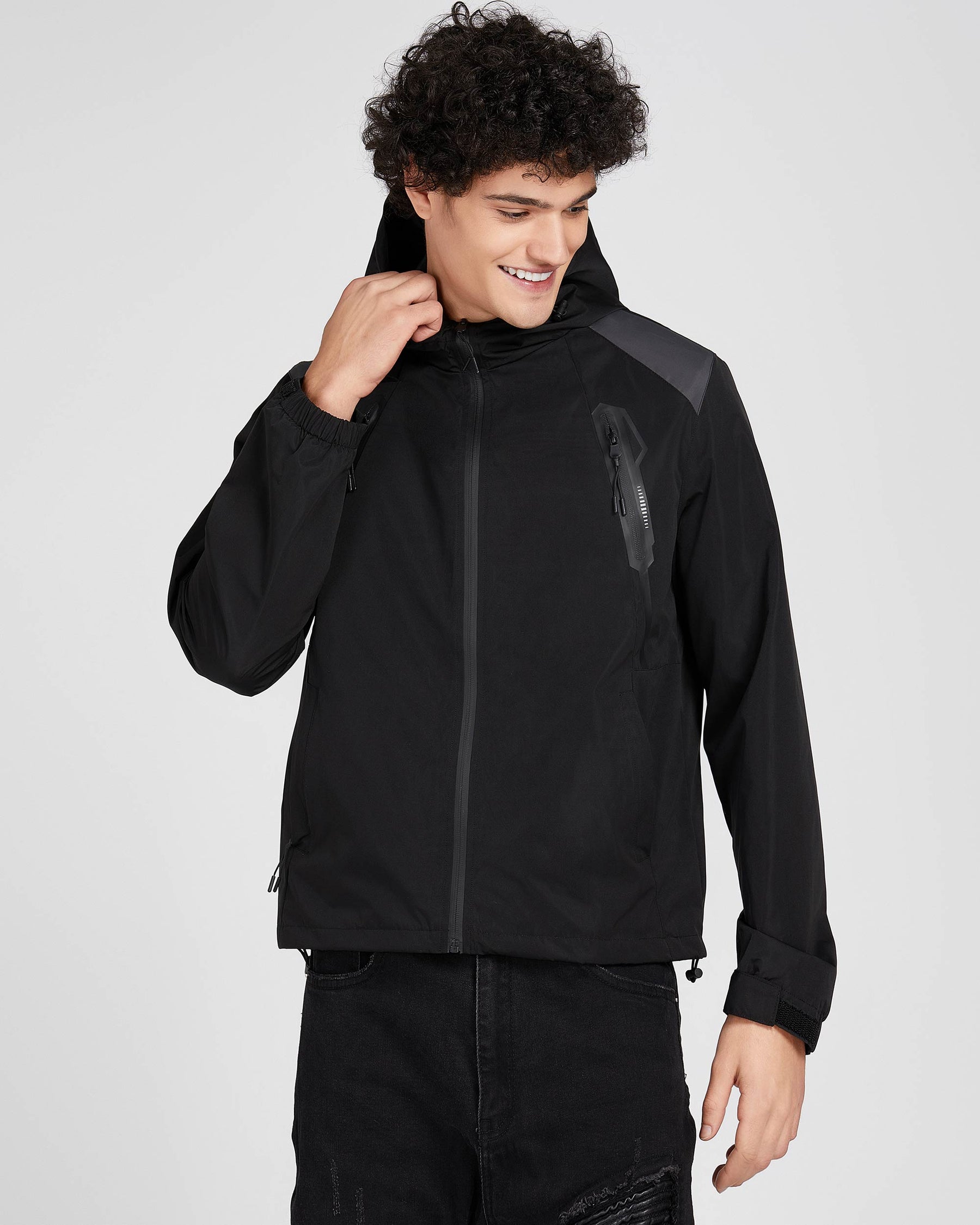 Chaqueta cortavientos resistente al agua