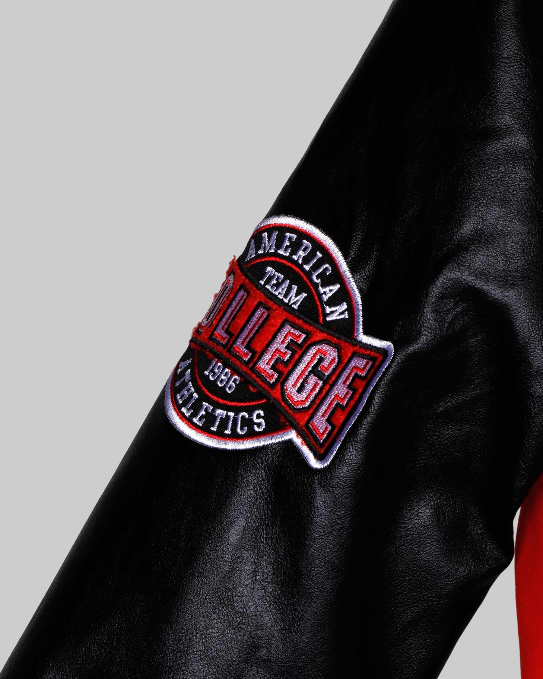 Chaqueta bomber de béisbol con mangas en contraste-Entrega local en México