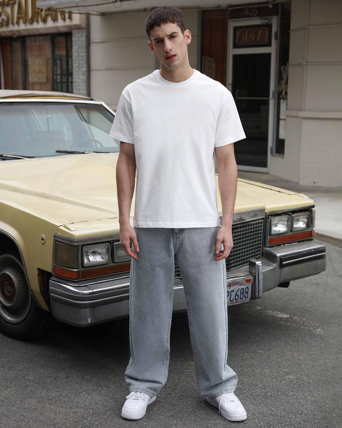 Loose and Comfortable Blue Baggy Jeans