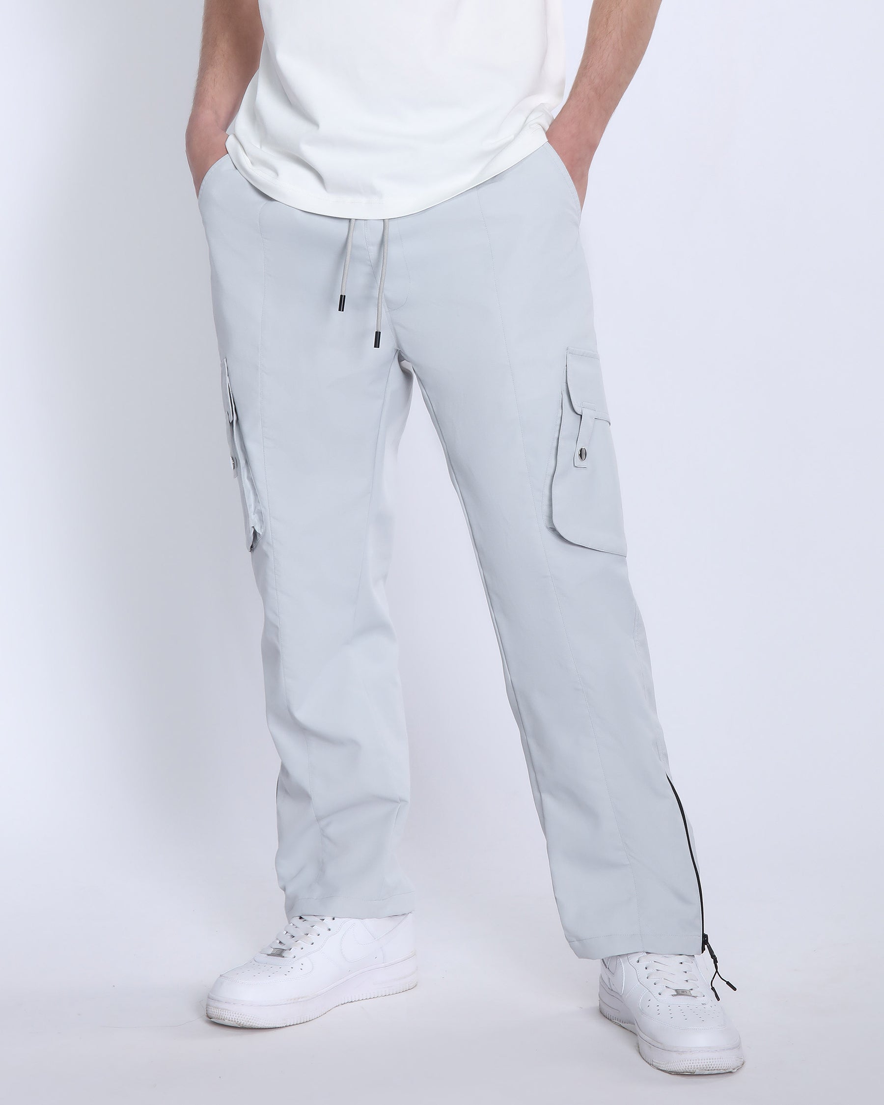 Classic Cargo Pants with Modern Functionality