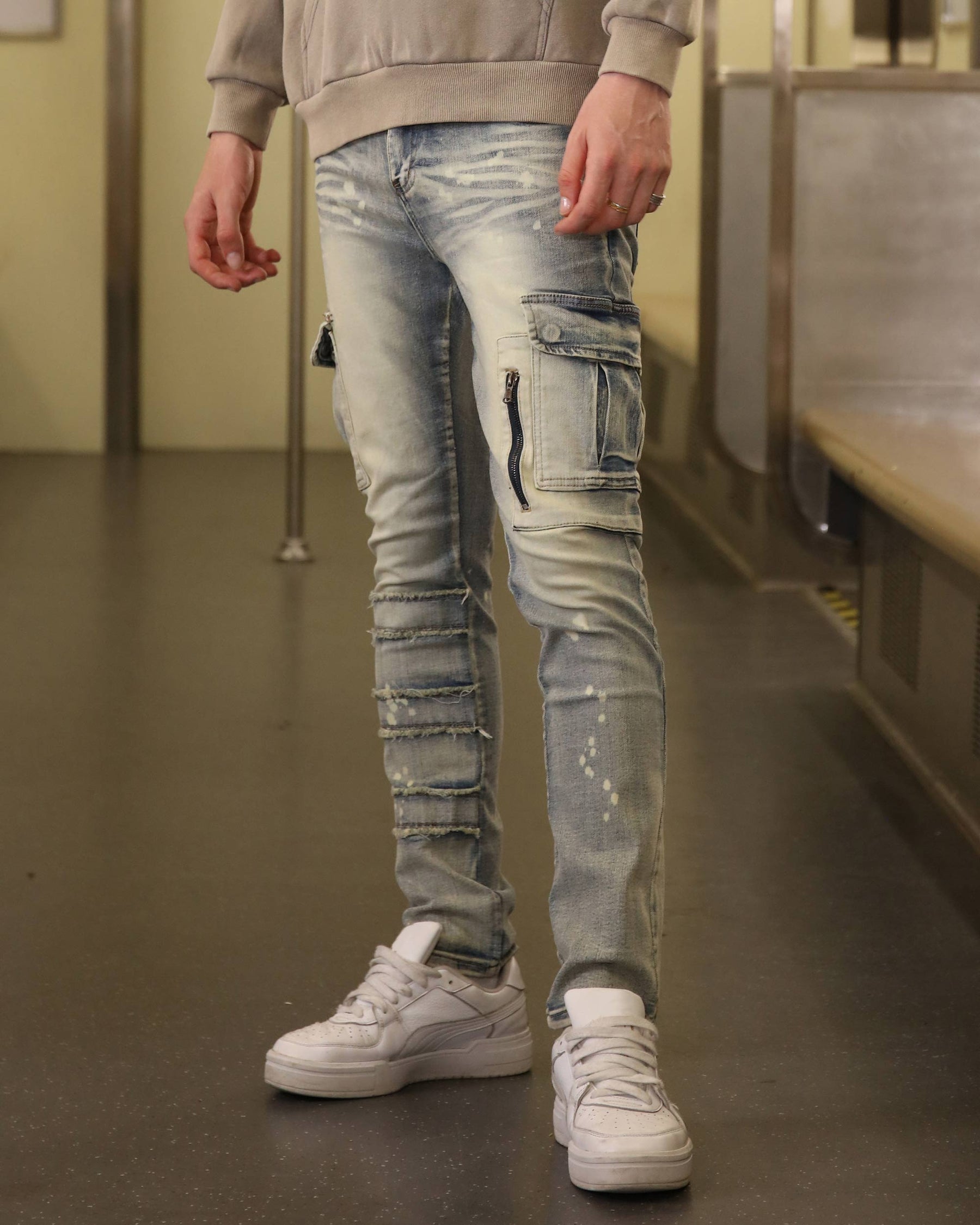 Logeqi Spray Painted Blue Cargo Jeans with Streetwear Edge
