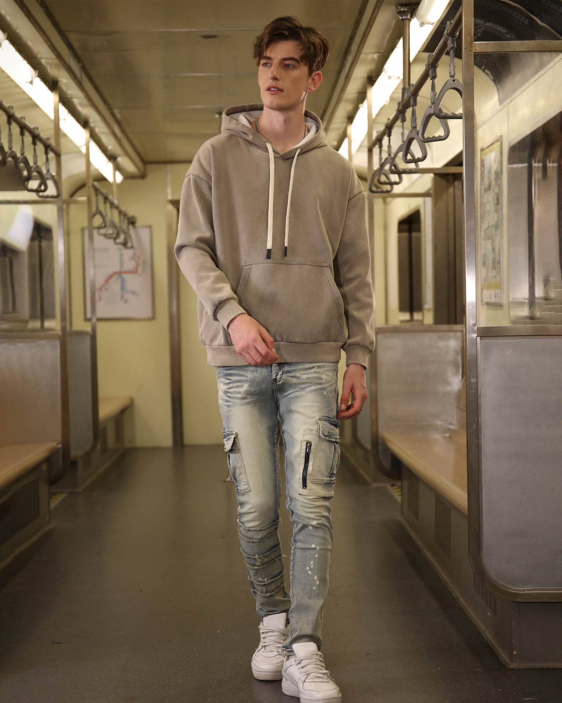 Logeqi Spray Painted Blue Cargo Jeans with Streetwear Edge