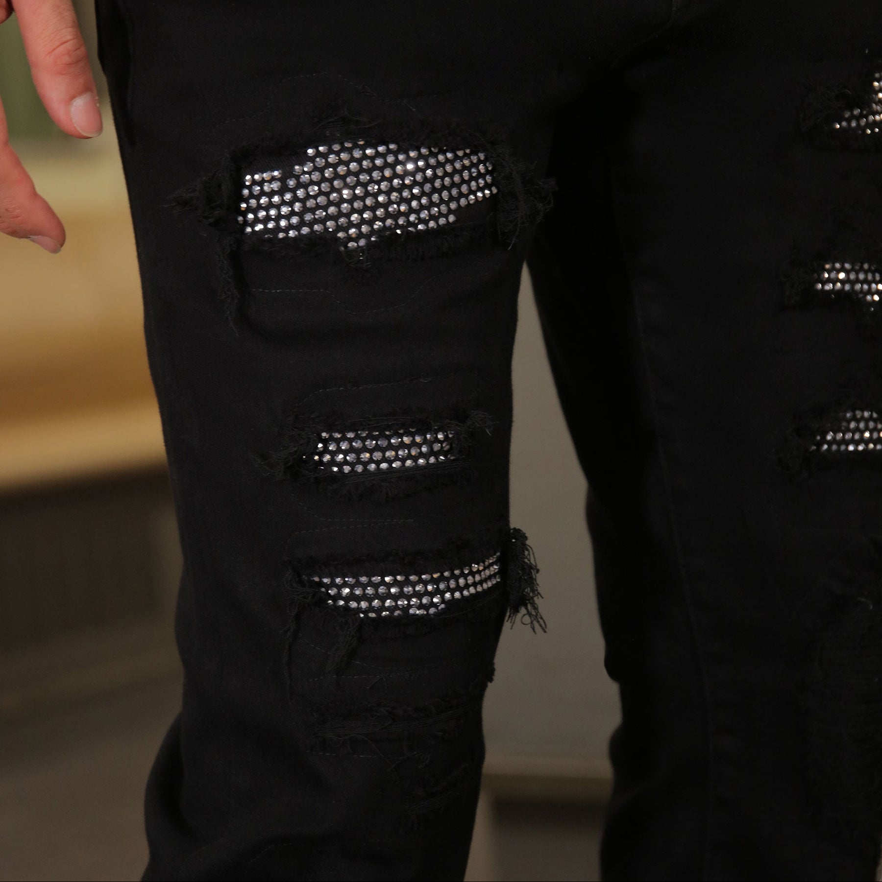 Logeqi Black Ripped Jeans with Shine Diamond Patch