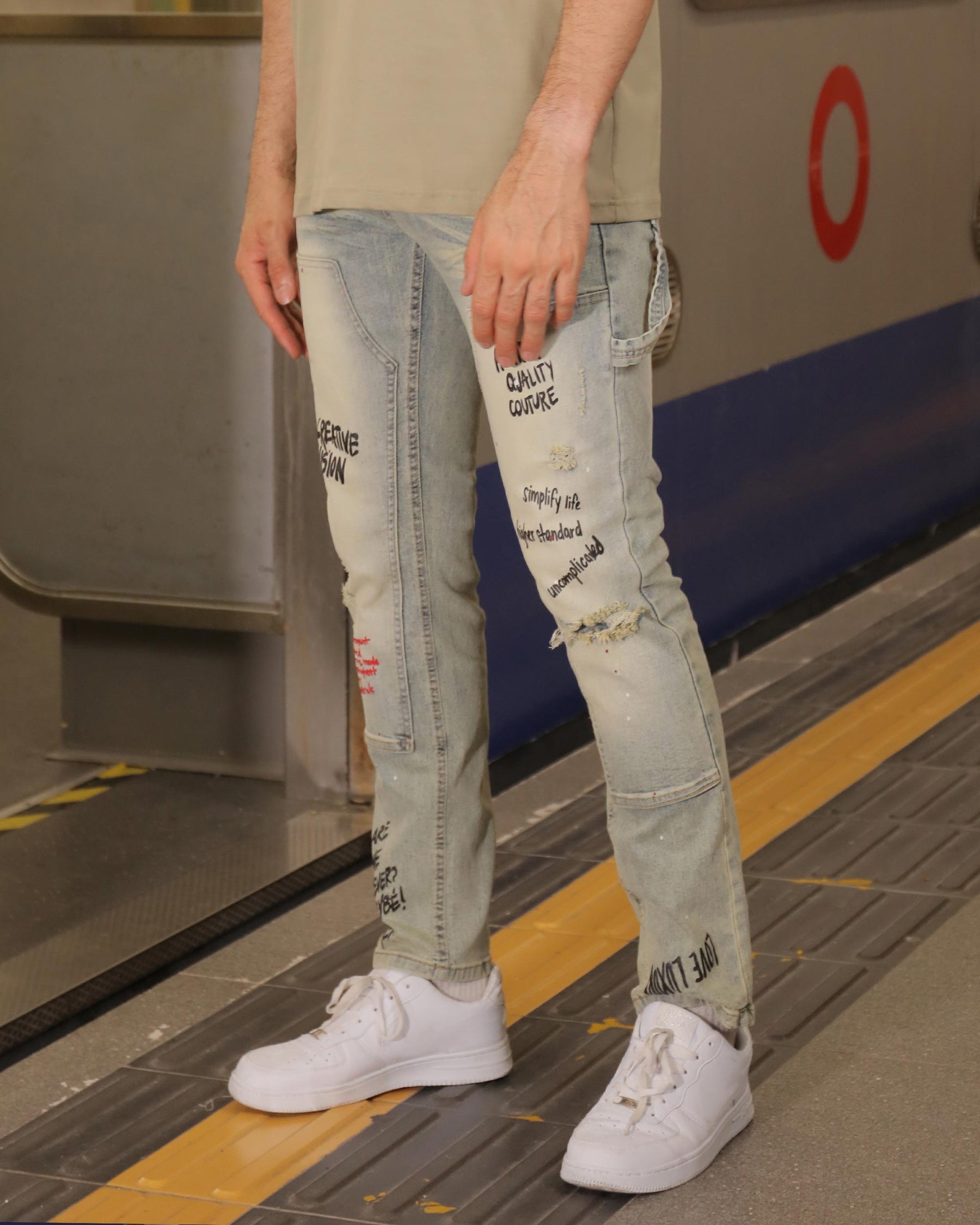 LOGEQI Spray Paint Graffiti Distressed Blue ripped Jeans