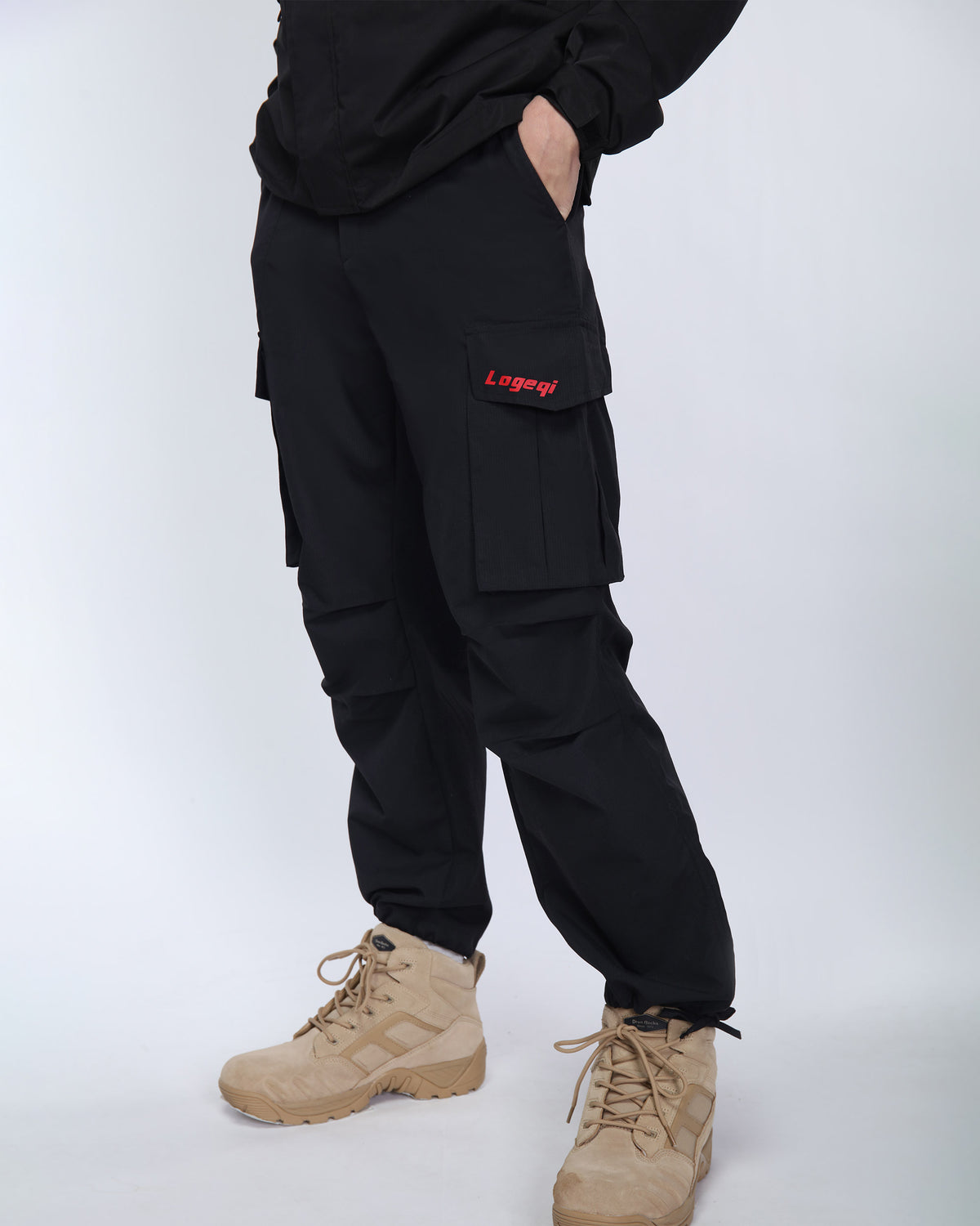 Pantalón cargo Urban Explorer con múltiples bolsillos