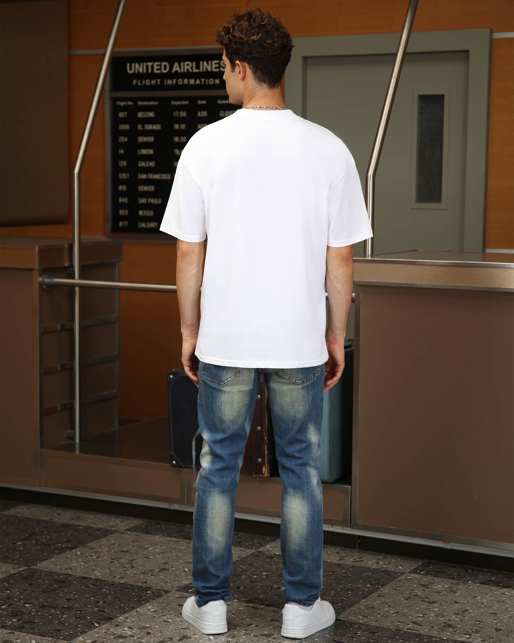 10 men's 100% cotton T-shirts Wholesale Pack, 3 pieces each in sizes S/M/, 2 pieces each in sizes L/XL