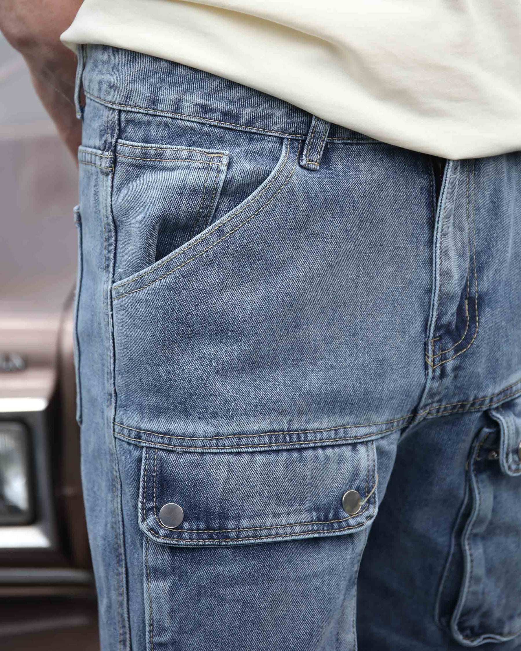 Logeqi Casual Chic Light Blue Baggy Jeans with Multiple Pockets