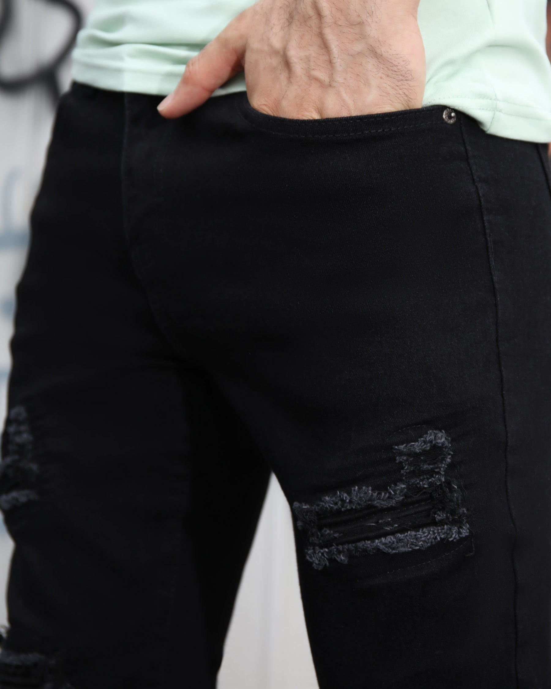 LOGEQI Casual Black ripped and repaired jeans