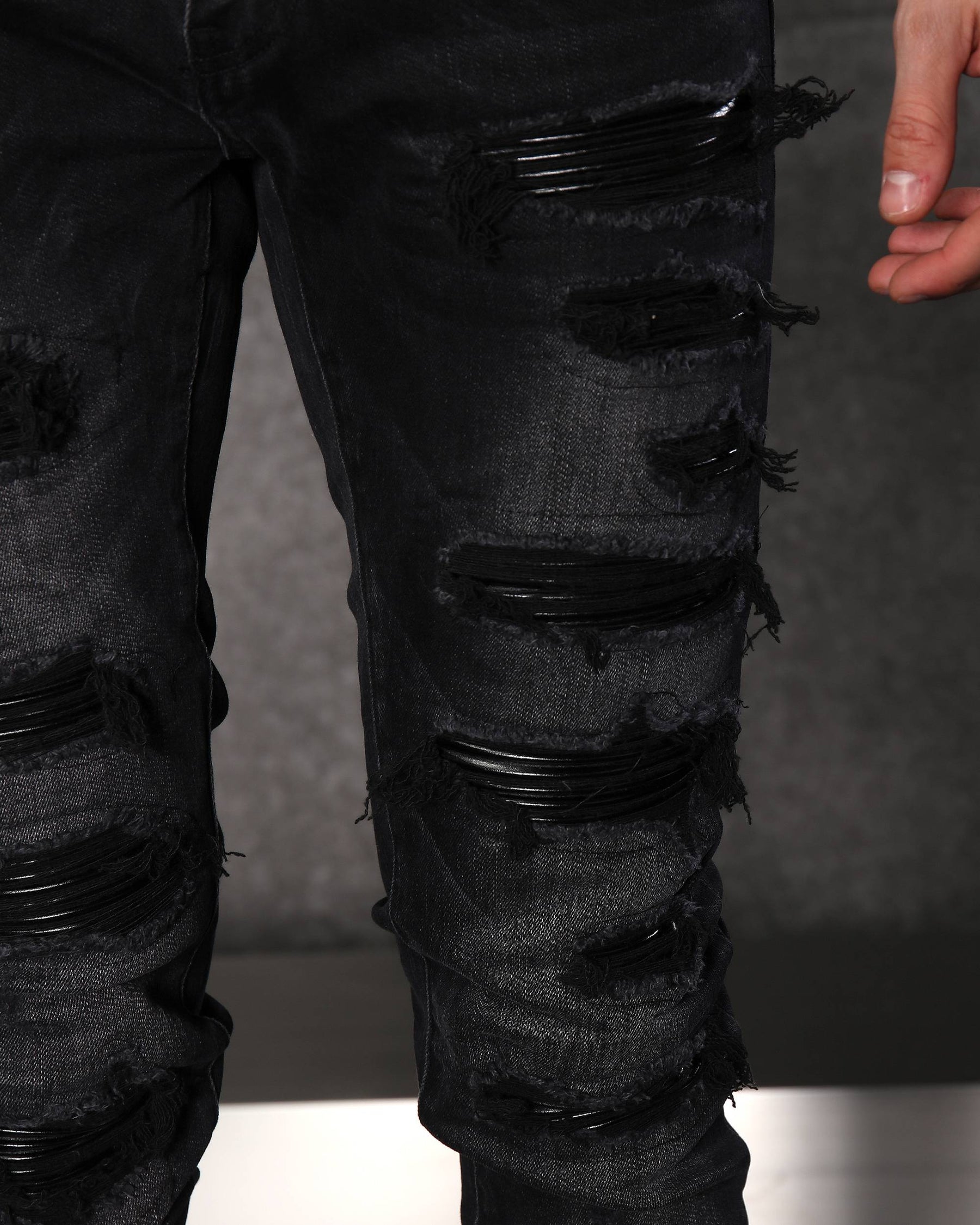 Streetwear Men’s Black Heavy Distressed & Ripped Skinny Jeans