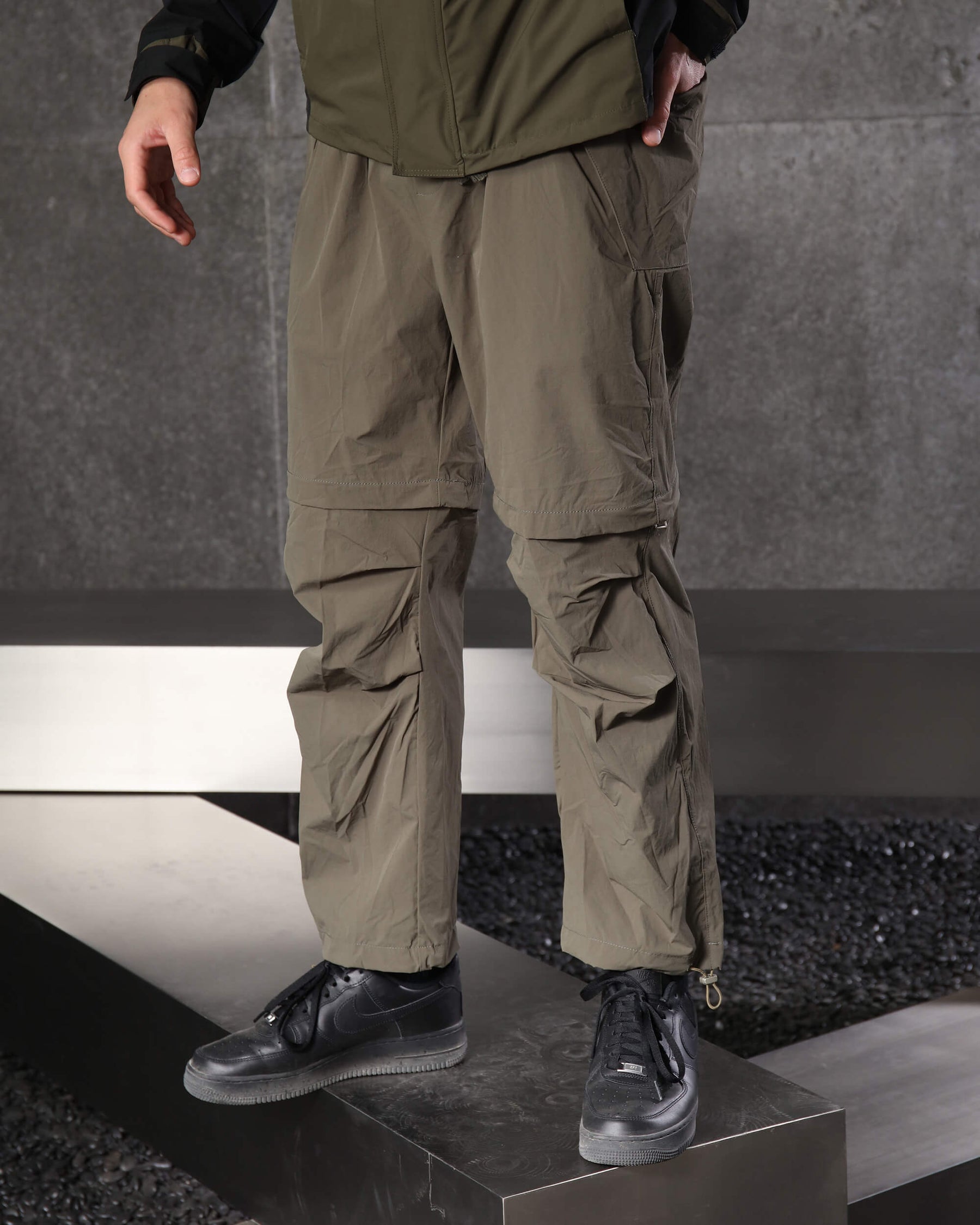 LOGEQI Convertible Wide Cargo Pants Loose Straight Fit