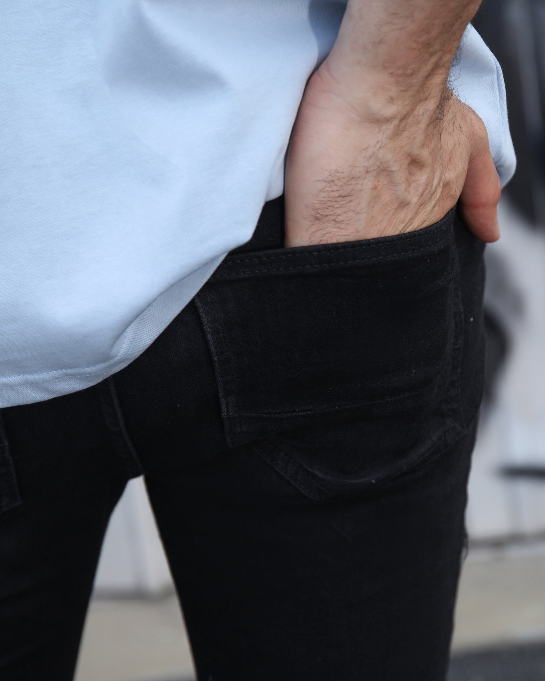 LOGEQI Hip Hop Black Ripped Jeans with Cashew Flower Patch