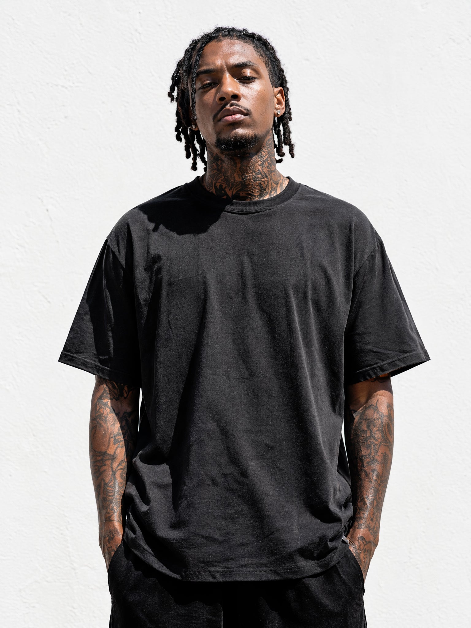 LOGEQI Men's Oversized T-Shirt 100% Cotton – No. 7 Loose Fit Basic Tee, Black & White, Wholesale Pack of 10