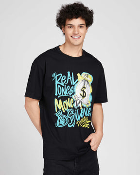 Camiseta con estampado gráfico llamativo 