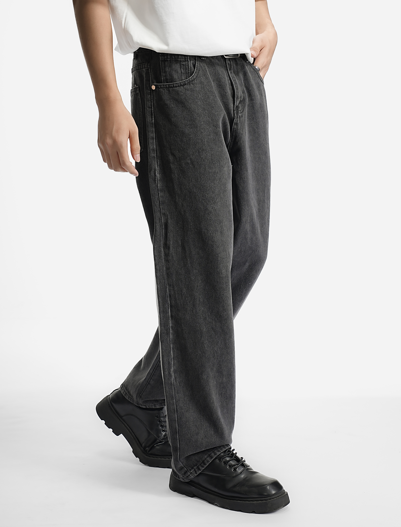 LOGEQI Men’s Washed Black Straight-Leg Jeans – Relaxed Fit Casual Denim Pants