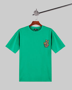 Camiseta con estampado llamativo de tipografía atrevida