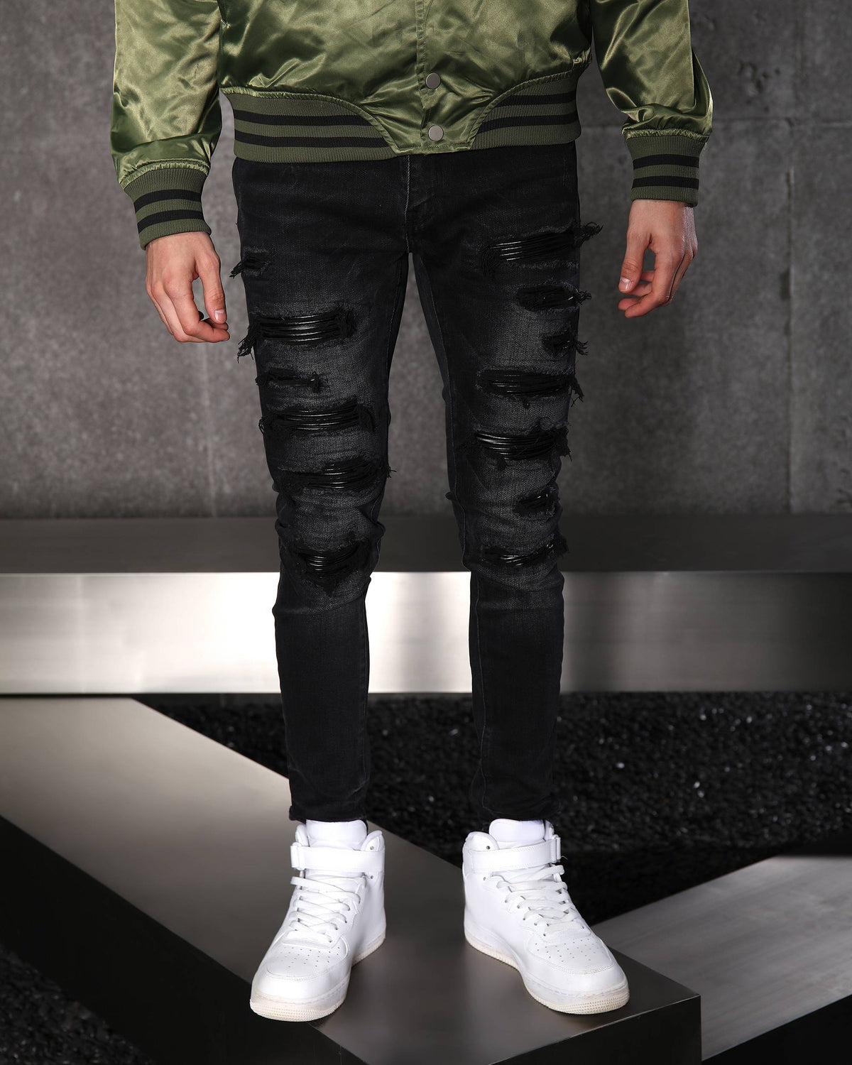 Streetwear Men’s Black Heavy Distressed & Ripped Skinny Jeans