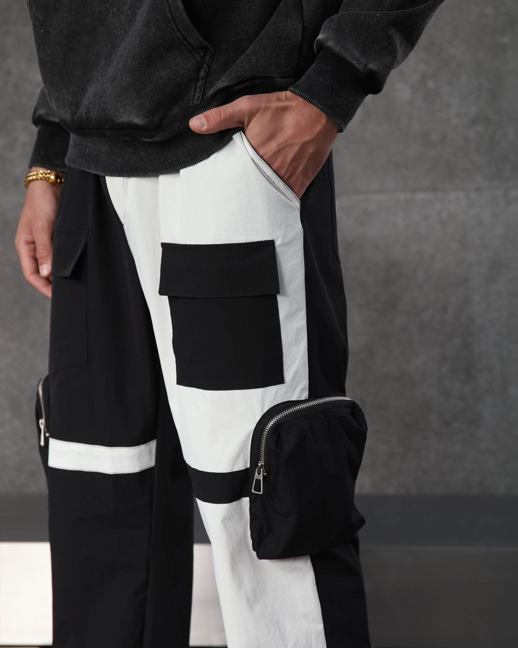 LOGEQI Men's Color-Block Utility Jogger Pants